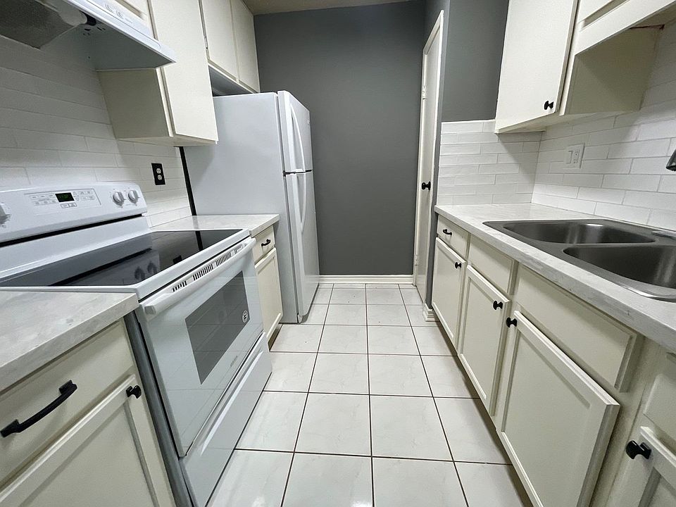 1st image of 10053 Westpark Dr APT 338