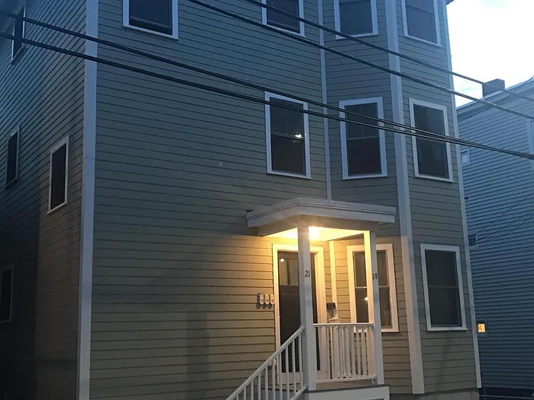 19-21 Calvin St #1 — Photo 27