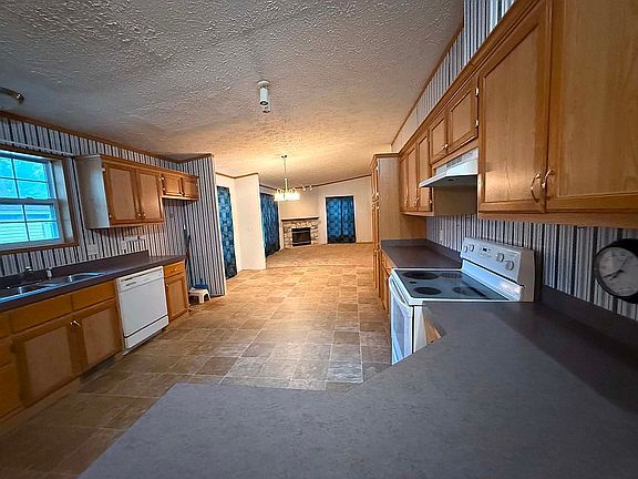 5th image of 133 Timber Valley Dr