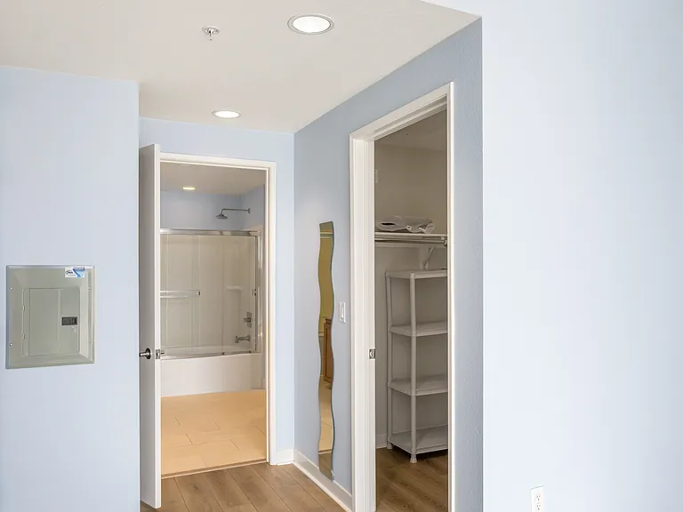 21301 Erwin St #526 — Photo 16