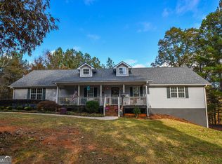 279 Old Cherokee Rd, Cleveland, GA 30528