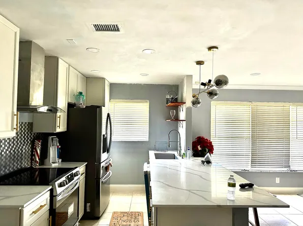 525 High Point Drive #B, Delray Beach, FL 33445