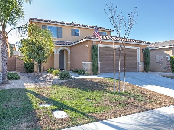 3rd image of 36688 Coleus Way