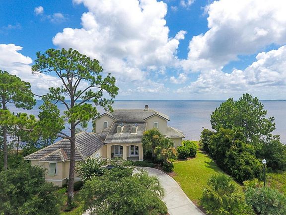 1789 Driftwood Point