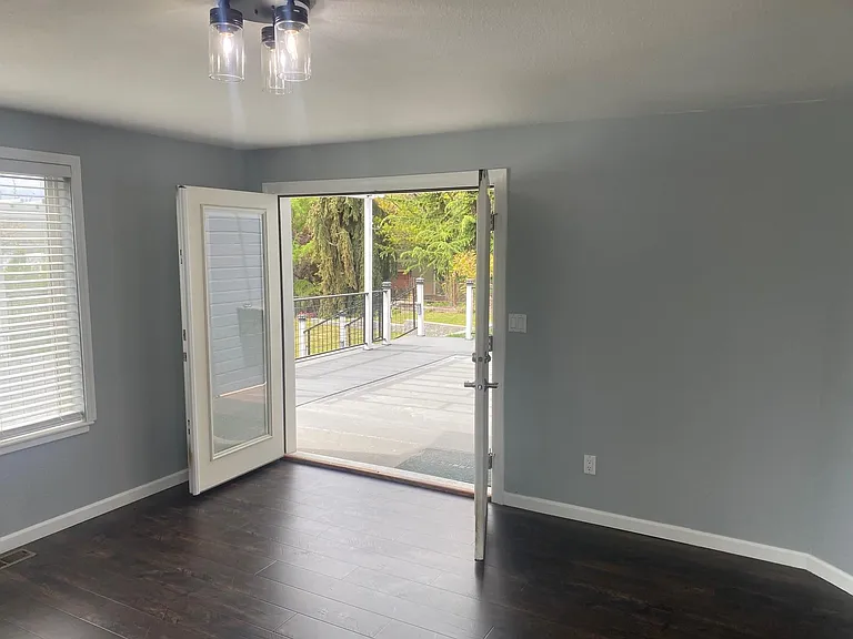 1529 S 32nd Ave — Photo 9