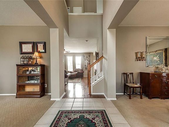 5th image of 7304 Blackhawk Ct
