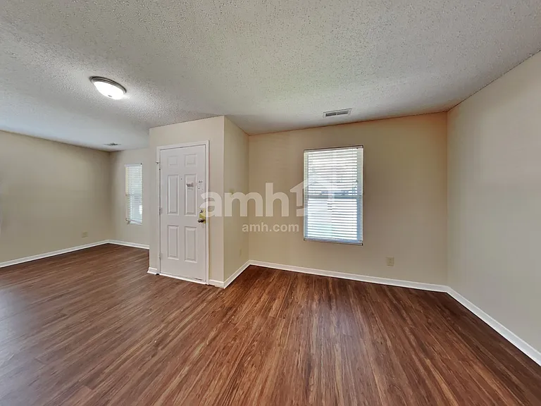 2317 Bridlewood Dr — Photo 6