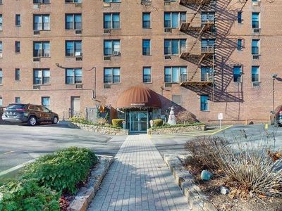 55 Halley Street #2E, Yonkers, NY, 10704