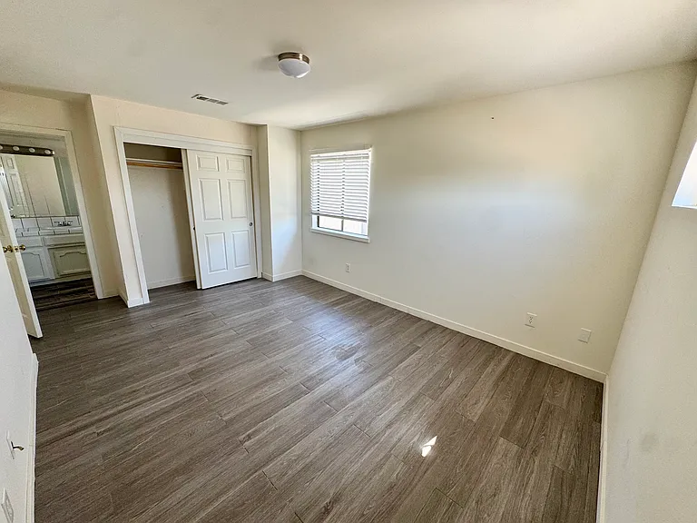21235 Windsong St — Photo 17