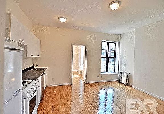 3rd image of 302 Quincy St APT 2C