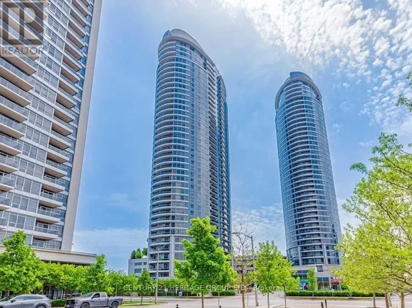 135 Village Green Sq, Toronto, ON
