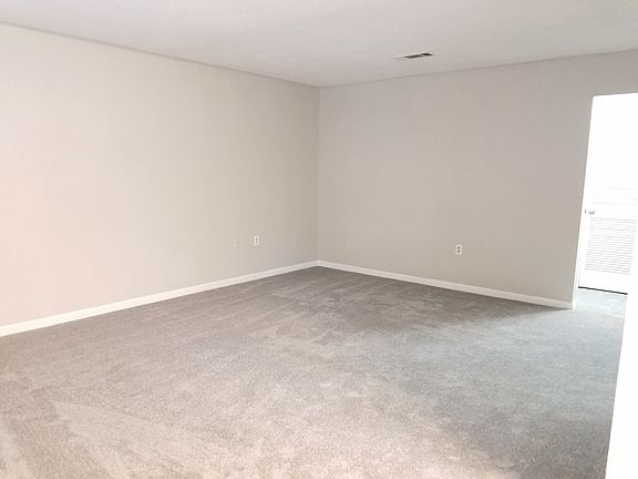 3rd image of 2804 Bradford Pl NW Unit 1