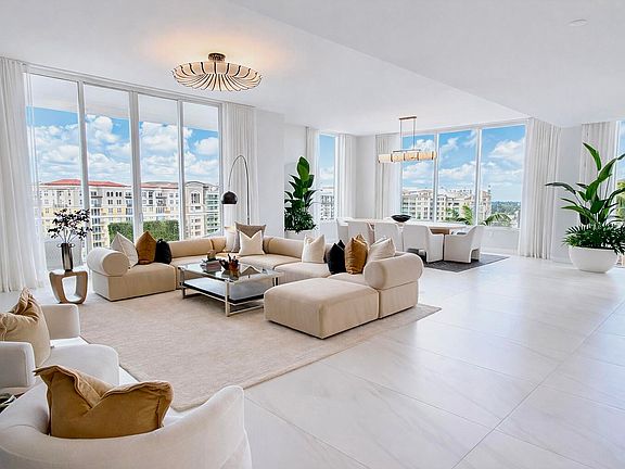 4th image of 220 SE Mizner Boulevard #Ph904