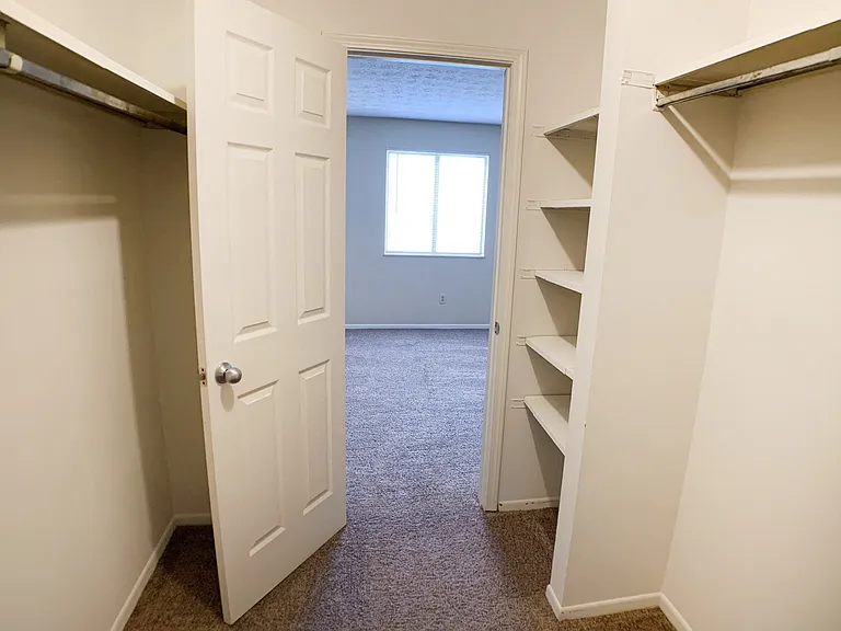 Forest Creek Apartments — Photo 21