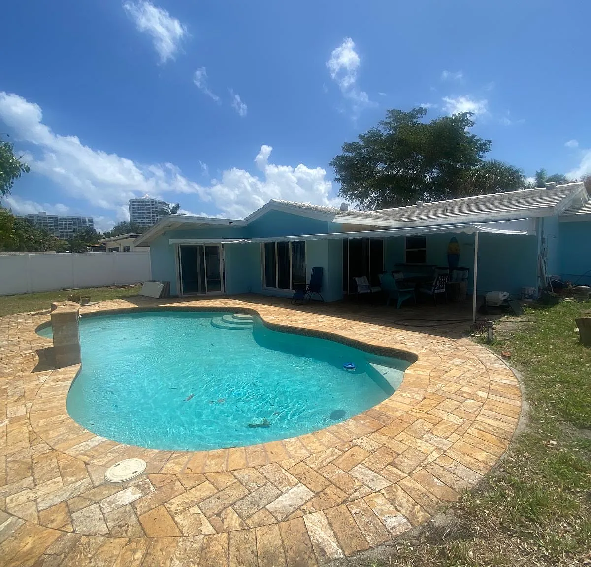 3 bed, 1564 sqft, $3,800 — Photo 3