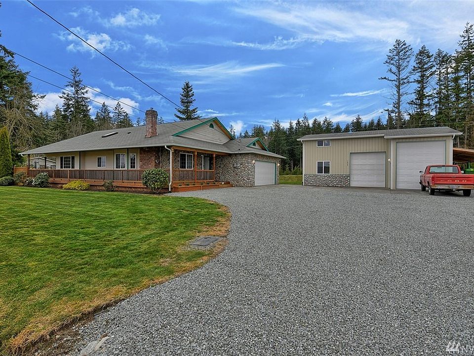 1st image of 1620 Country Club Dr
