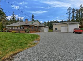1620 Country Club Dr, Camano Island, WA 98282