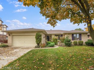 40773 Matlock Dr, Sterling Heights, MI 48310