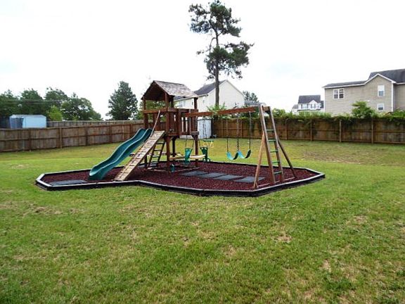 3rd image of 52 Parkton Court
