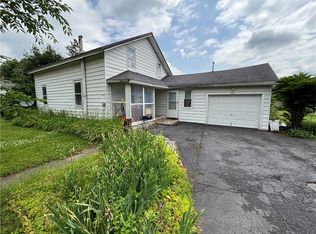 352 Vienna St, Newark, NY 14513