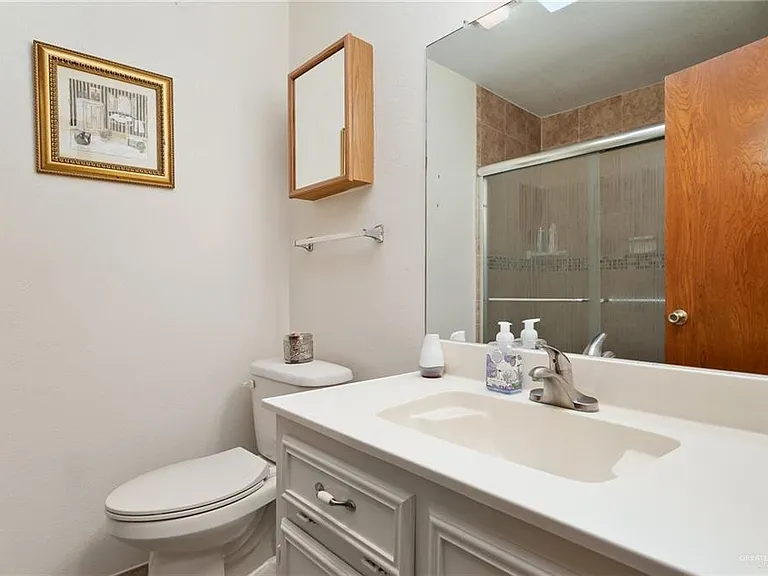 2602 Ashley Dr — Photo 7