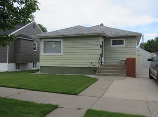716 S Taylor Ave, Glendive, MT 59330