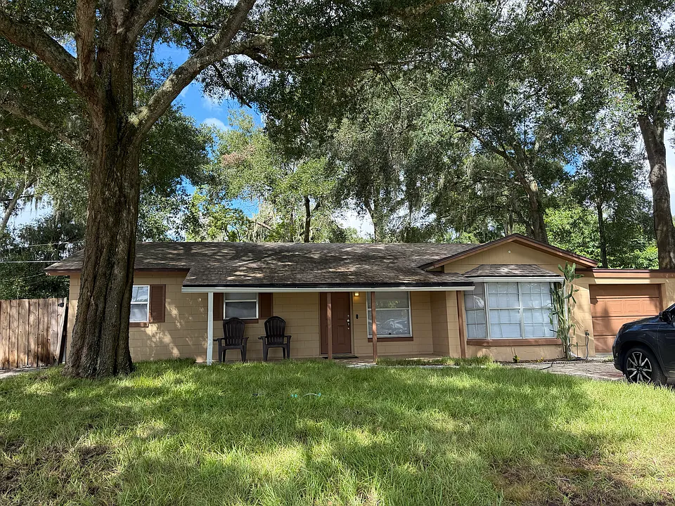 238 Avalone Dr