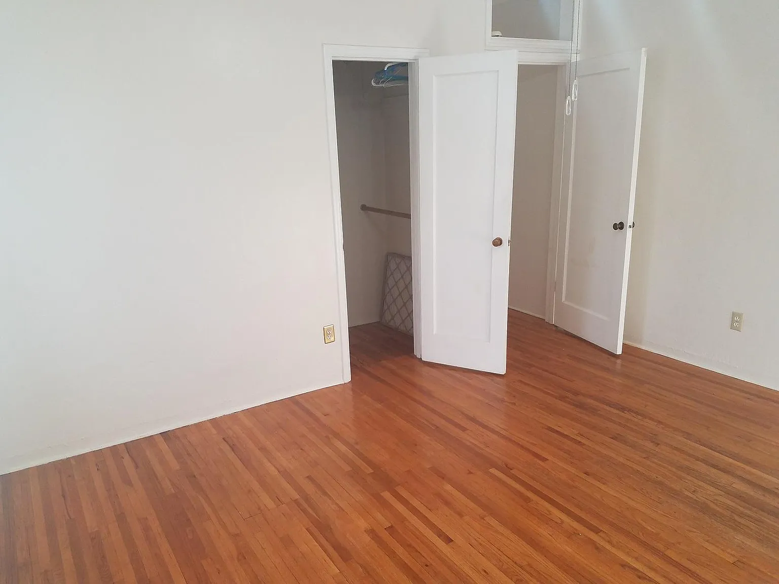 2 bed, 868 sqft, $1,600 — Photo 4