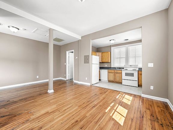 5th image of 222 Union St #222D