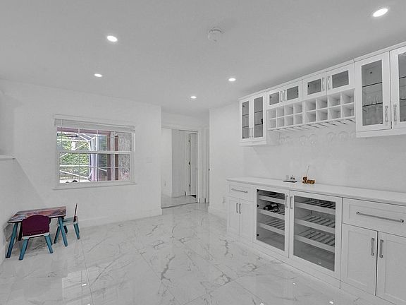 5th image of 2109 NW 87TH Terrace
