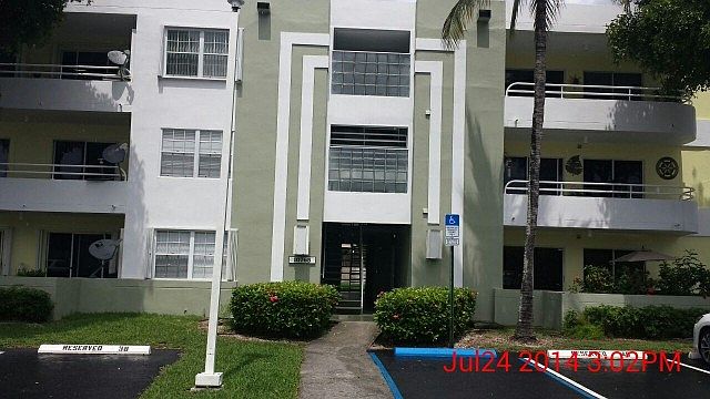 1st image of 10765 SW 108th Ave APT 303