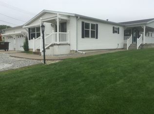 401 E Laurel St, Sutton, NE 68979
