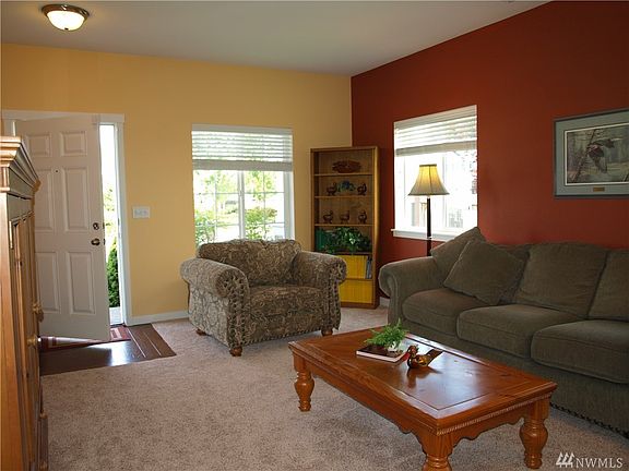 4th image of 1524 49th St NE