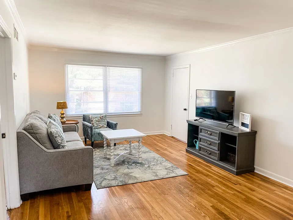 23 Berkley Pl #3