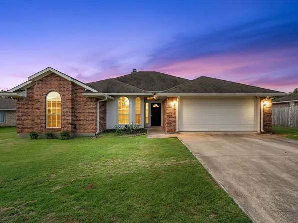 163 Topaz Cir, Hewitt, TX 76643