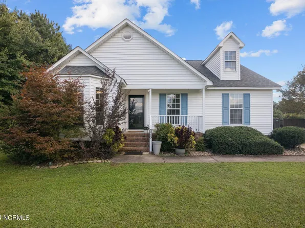 2810 Prestonwood Drive, Grimesland, NC 27837