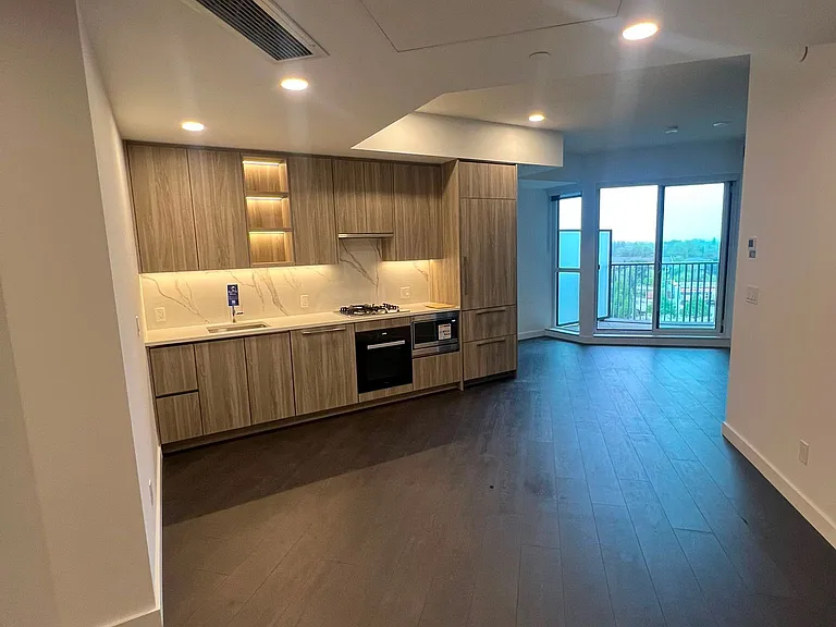 18 Esther Shiner Blvd #652 — Photo 14