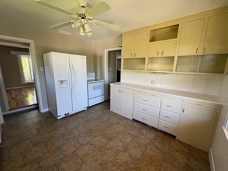 Large kitchen