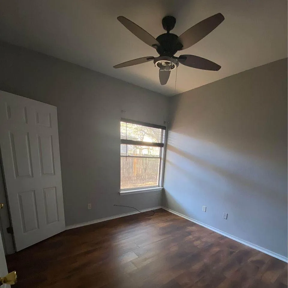 3 bed, 2.0 bath, 1200 sqft, $1,750 — Photo 4