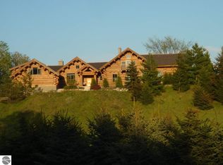 10811 E Hilltop Rd, Suttons Bay, MI 49682
