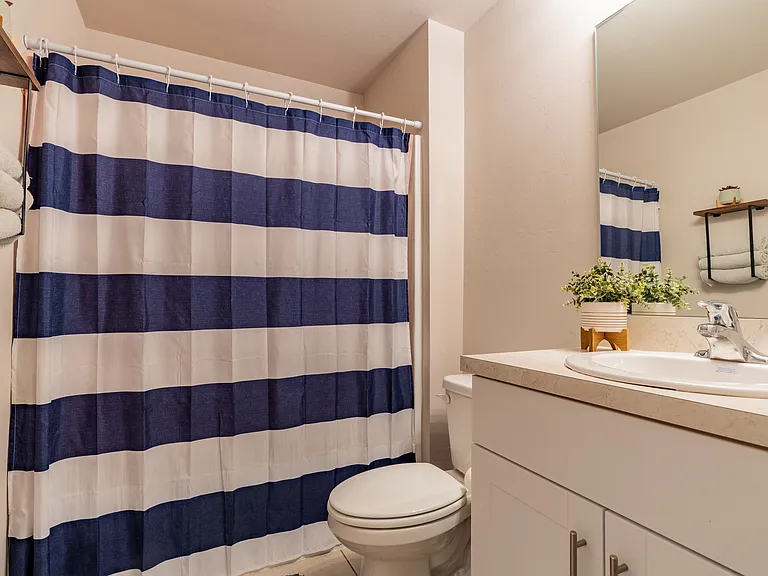 22420 Sacramento Ave — Photo 26