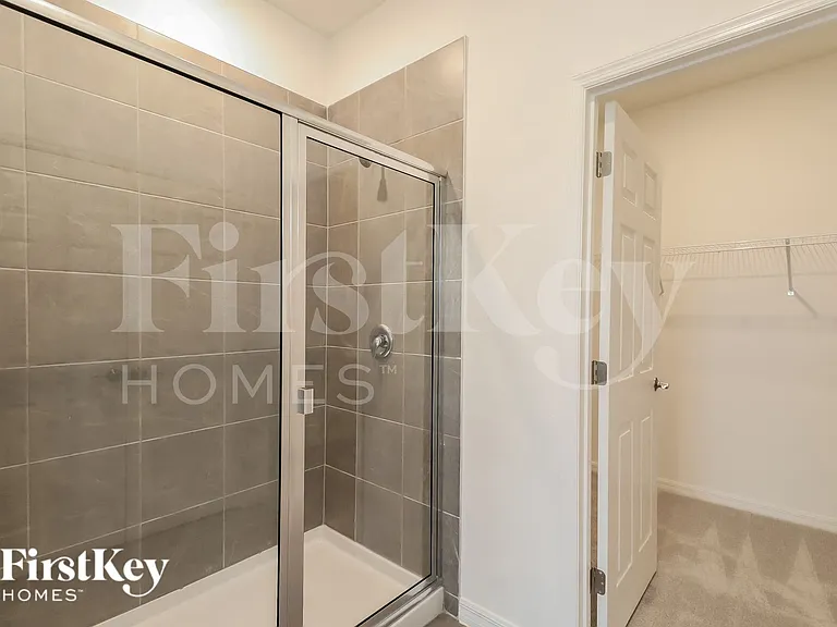 117 Windsor Reserve Dr — Photo 9