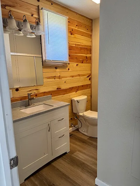 2 bed, $1,300 — Photo 3