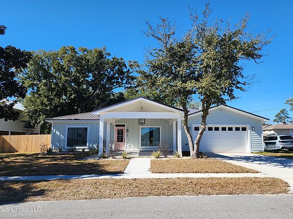 5th image of 167 Oleander Dr