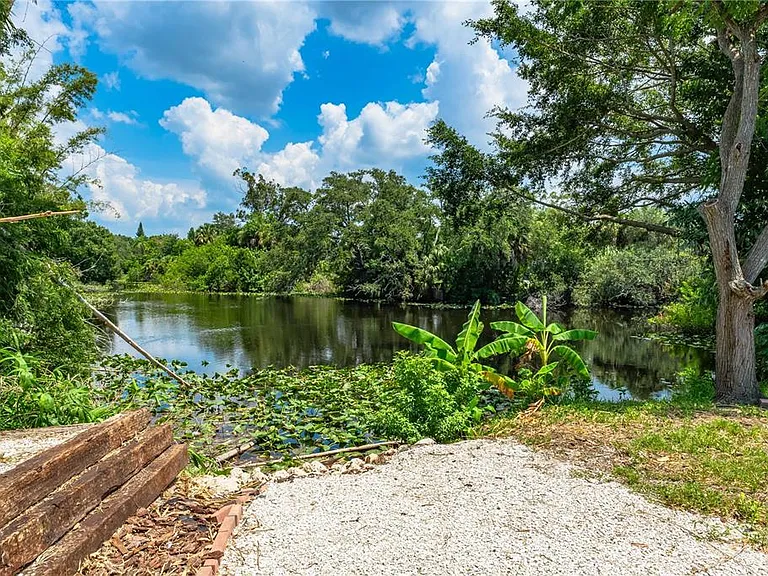3709 Alden Way — Photo 44