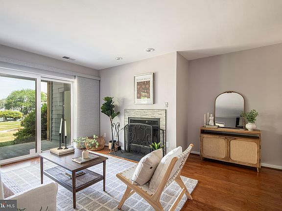 4th image of 6 Spa Creek Lndg Unit A1