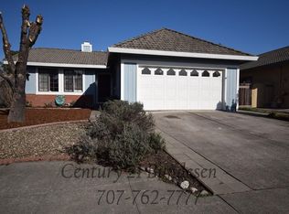 1145 Daniel Dr, Petaluma, CA