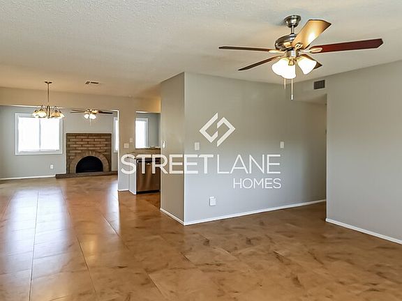 3rd image of 7432 W Mission Ln