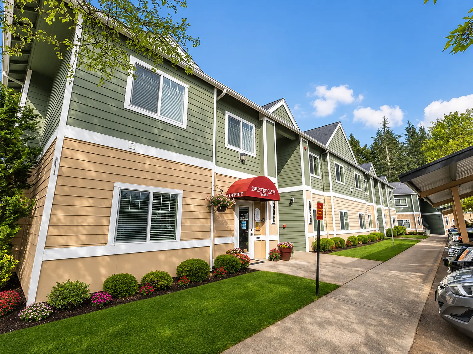 Country Club Villas — Photo 4