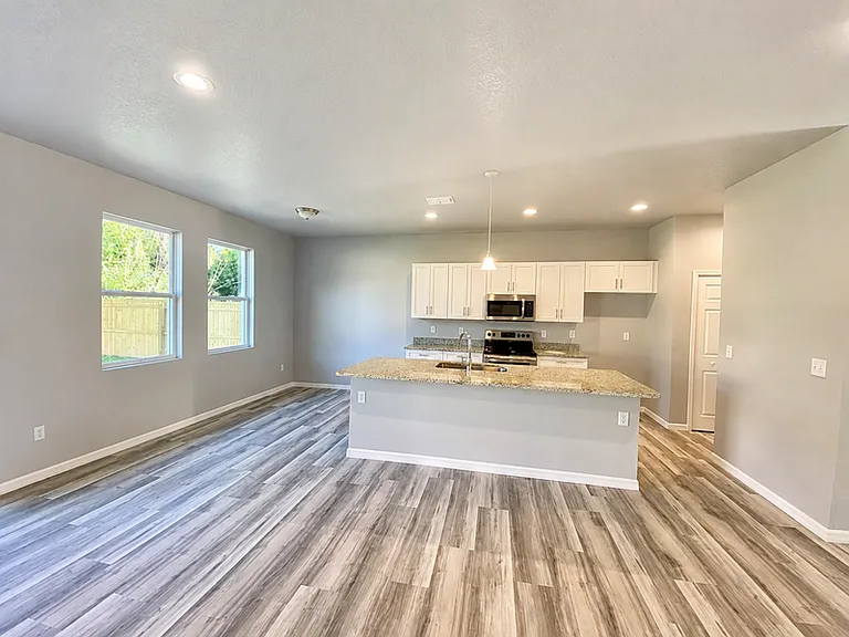 3401 N Avenida Republica De Cuba — Photo 4